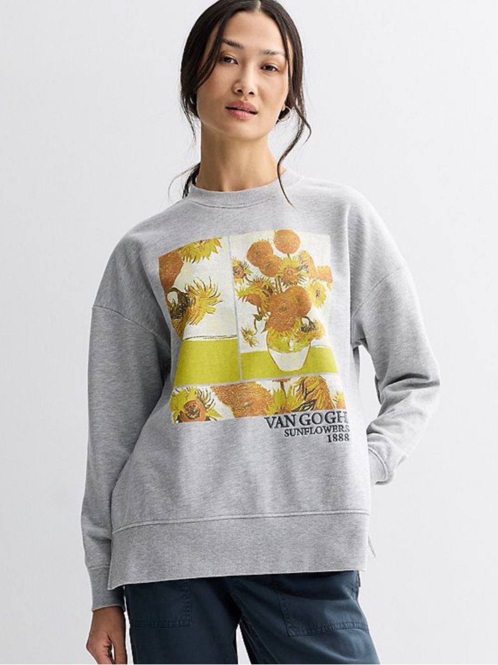 Fleurish Vincent Van Gogh Sunflowers Graphic Crewneck Sweatshirt NWT